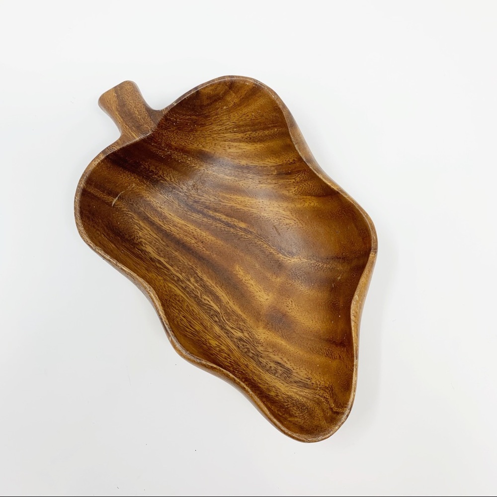 Waikiki Woods Monkey Pod Leaf Wooden Bowl